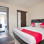 Oyo 482 Anika Guest House